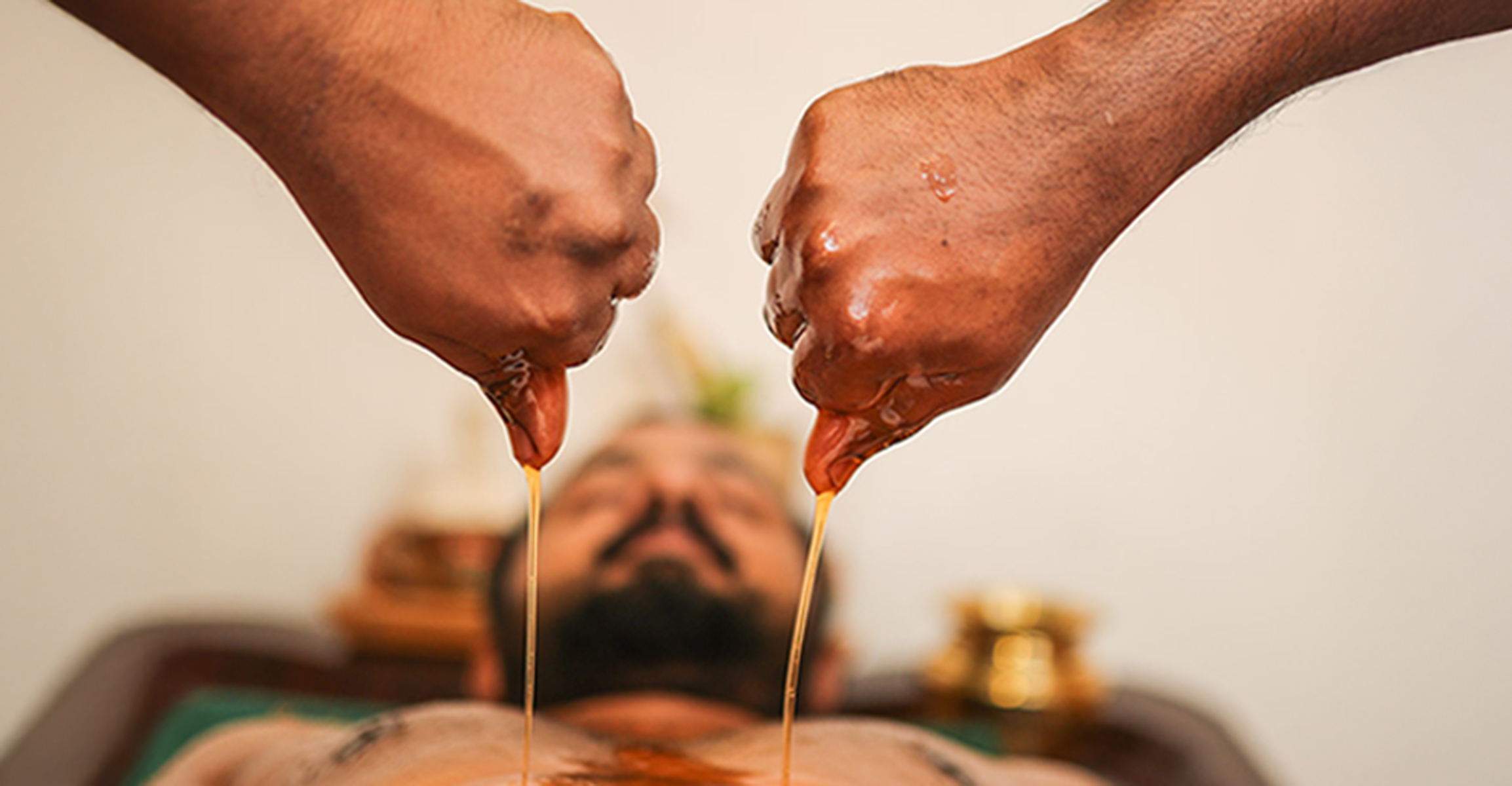 Pizhichil Treatment Ayurvedic Therapy for Pain Relief & Rejuvenation